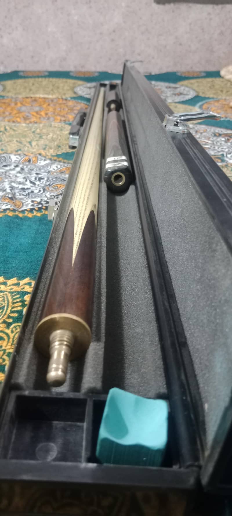 snooker cue 1