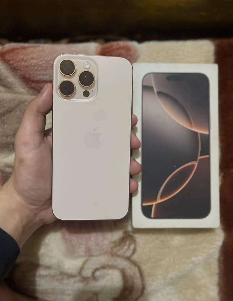 iPhone 16 Pro Max 0