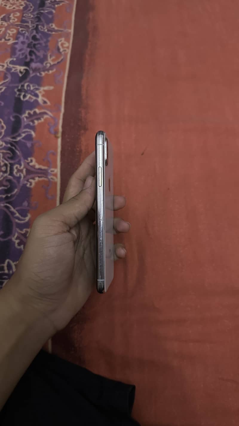 Apple iPhone X 2
