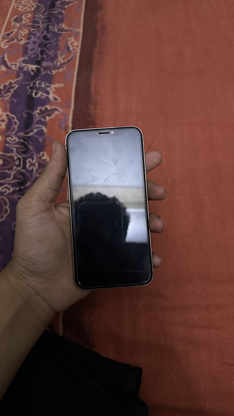 Apple iPhone X 3