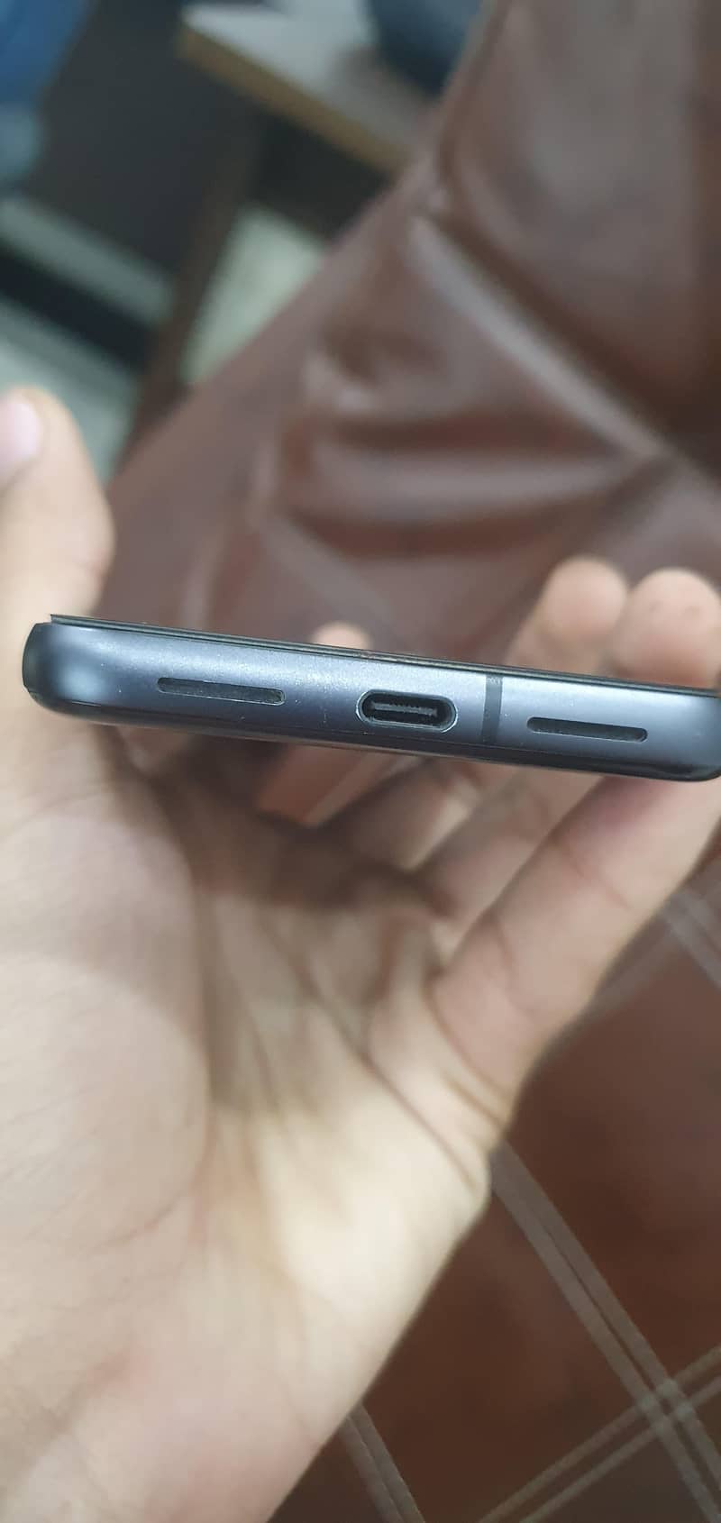 Google Pixel 8 4