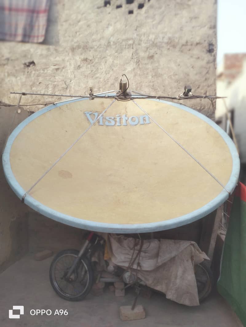 8 feet dish multi setup 0