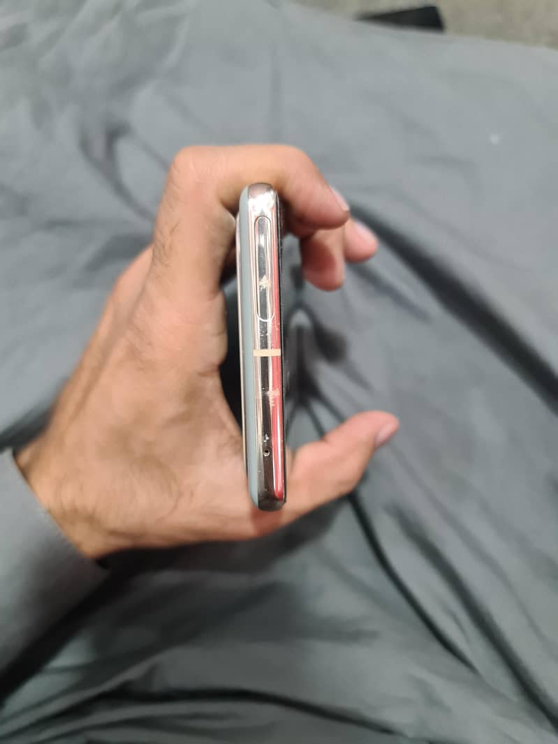 Google pixel 7 pro Official 2