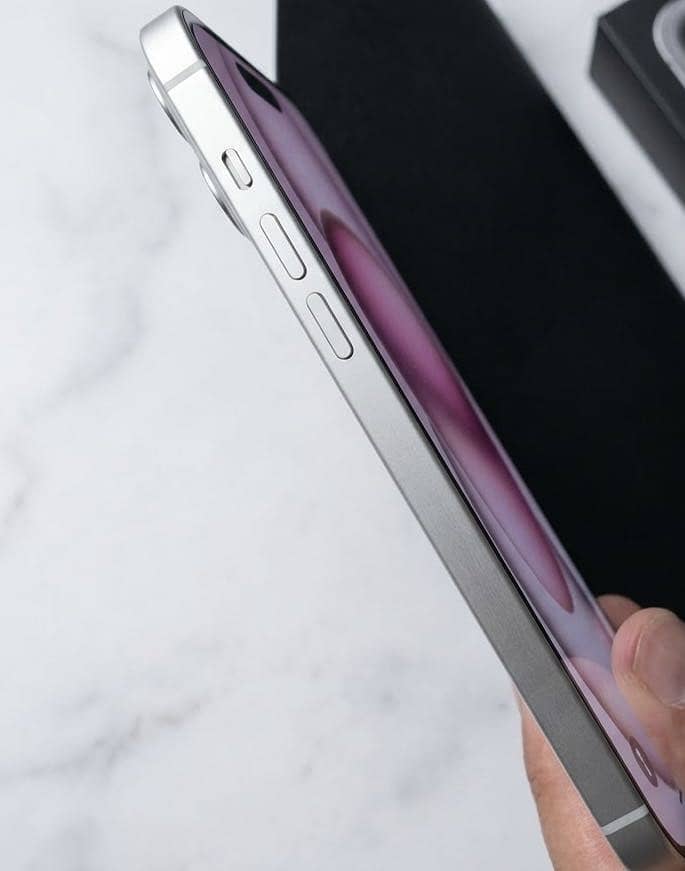 Apple iPhone 17 Pro Max 1