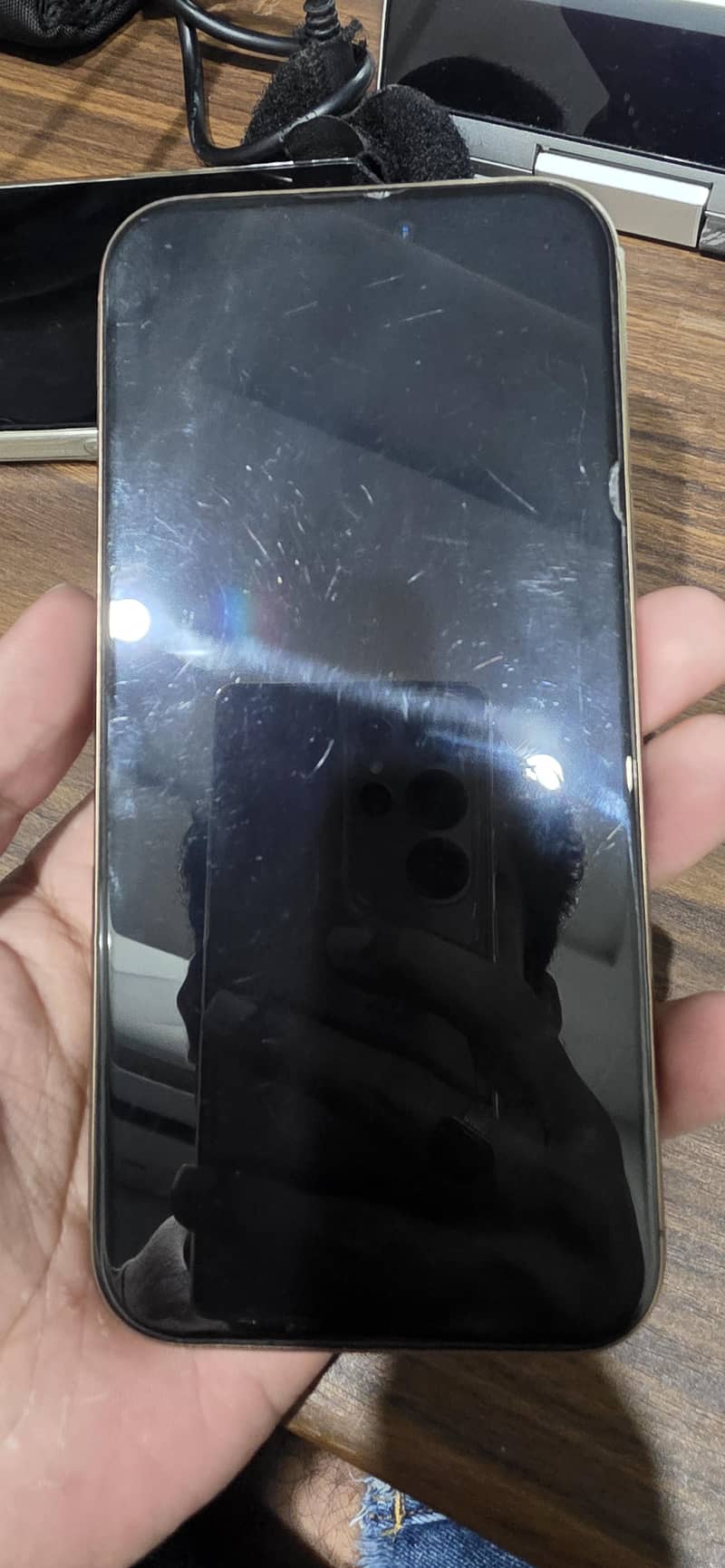 Apple iPhone 16 Pro Max 0