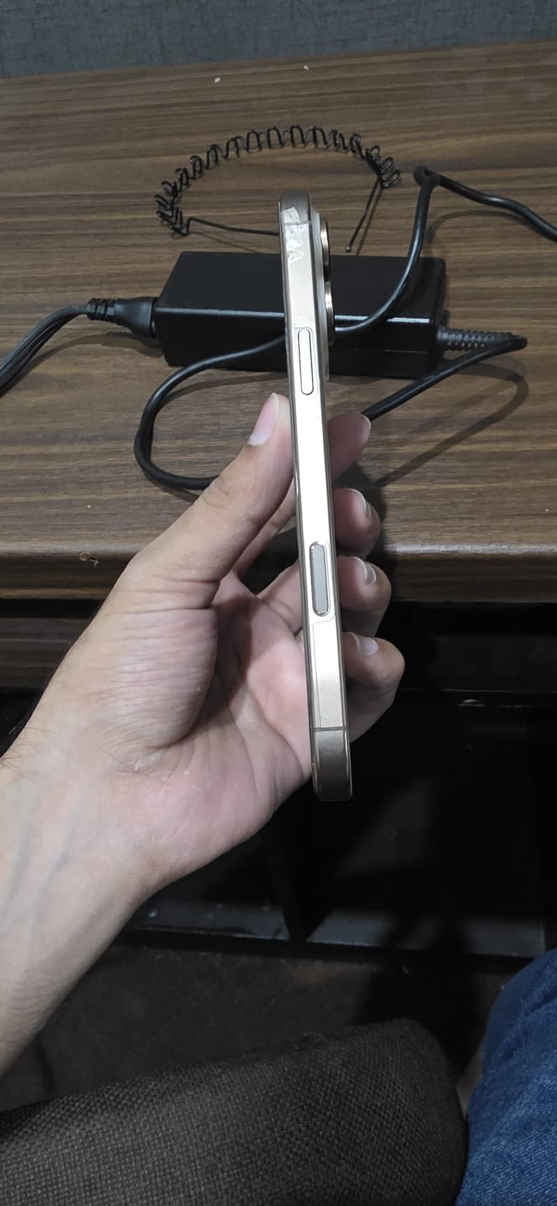 Apple iPhone 16 Pro Max 3