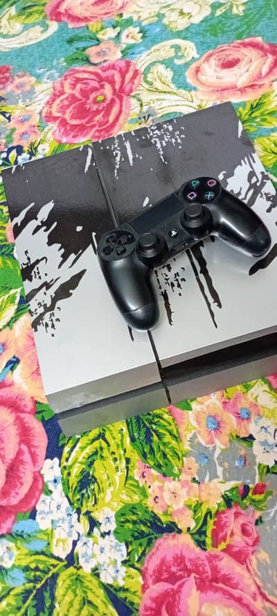Ps4 (Playstation 4) for urgent sale.