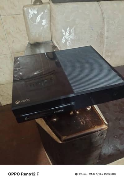 Xbox one 1tb & 2atcade stick