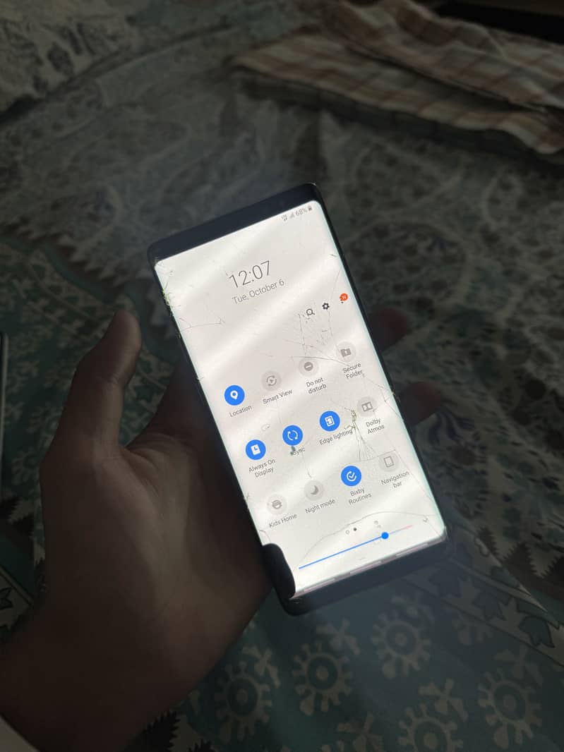 Samsung Mobile Note 8 3