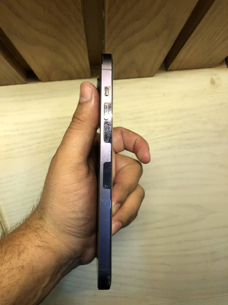Apple iPhone 14 Pro Max 6