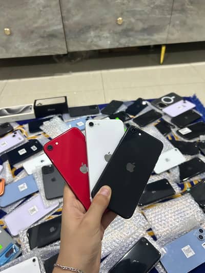 iPhone se2020 128gb pta approved