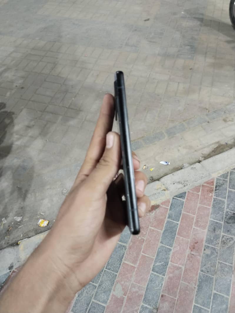 Google Pixel 6a 5