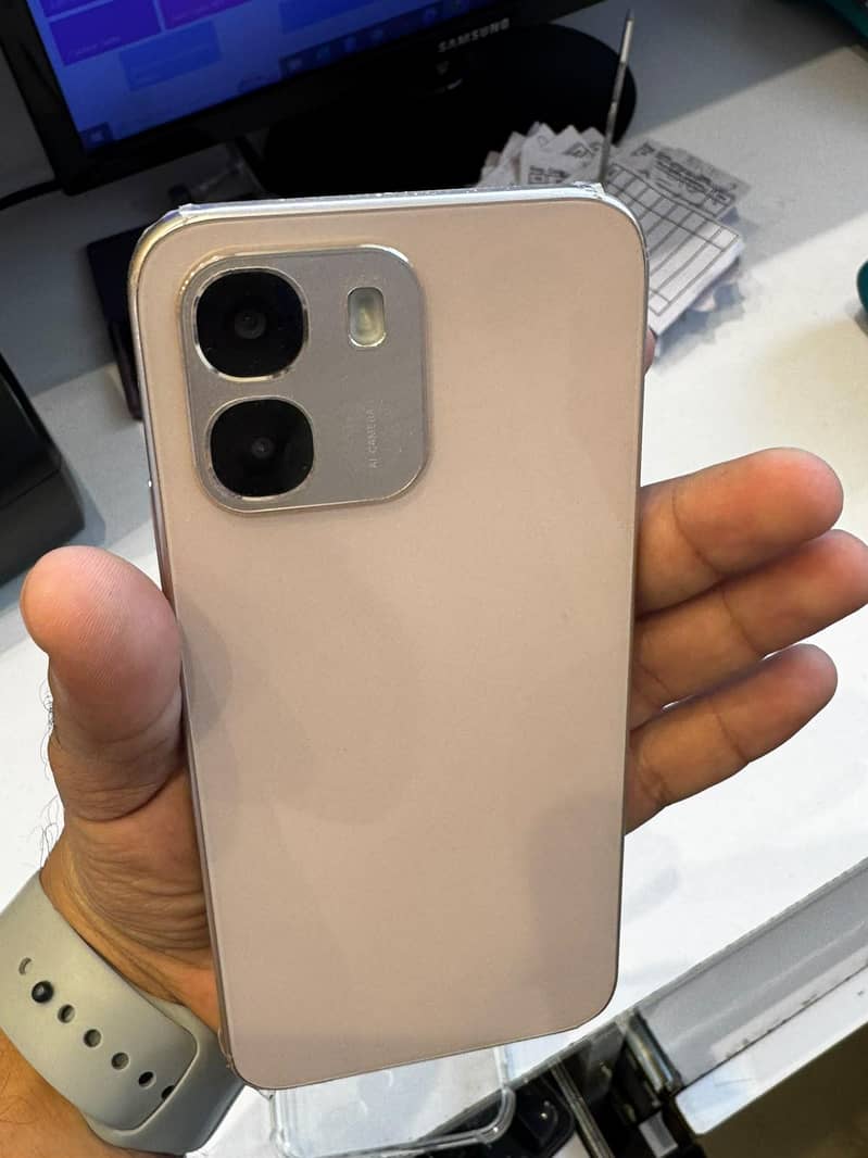 OPPO A6 0