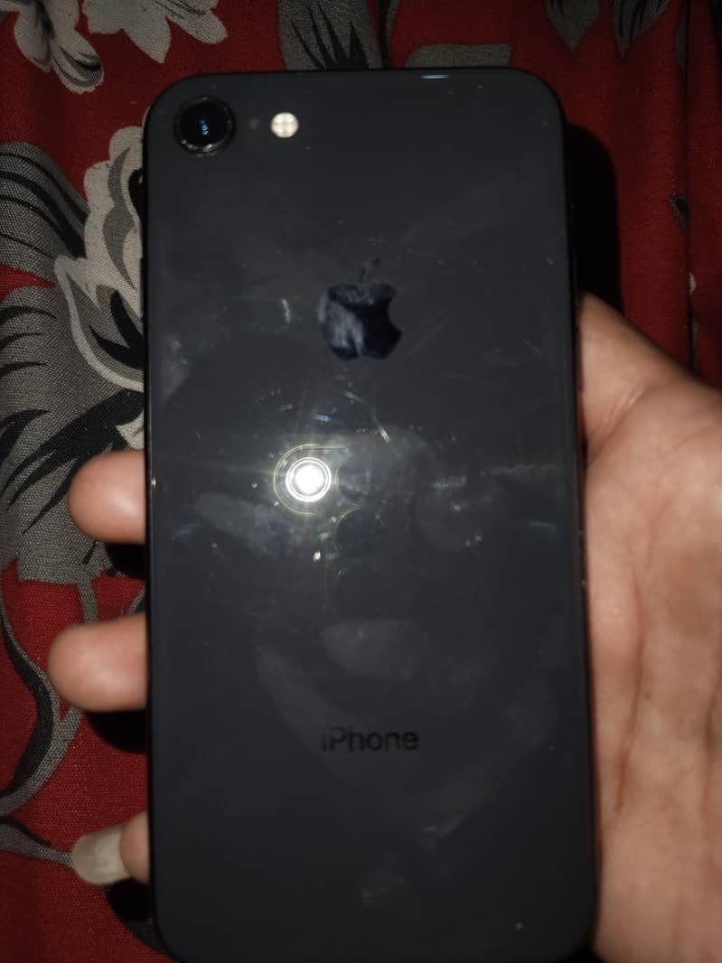 Apple iPhone 8 0