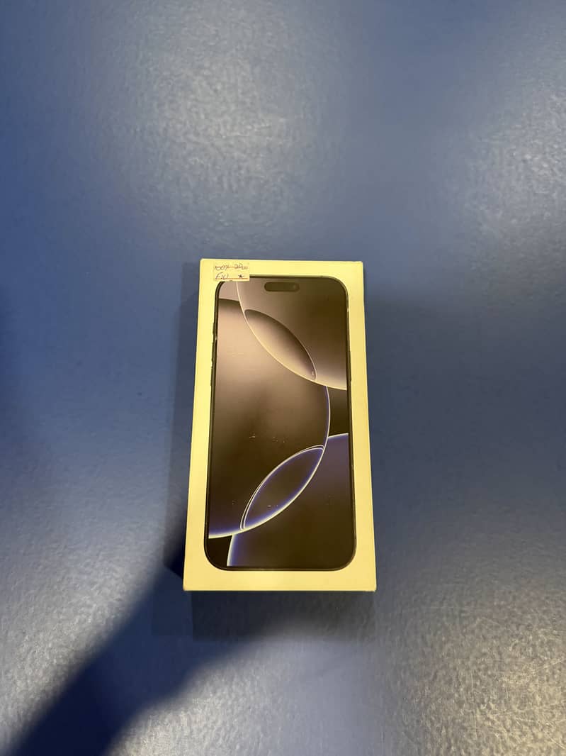 Apple iPhone 16 Pro Max 4
