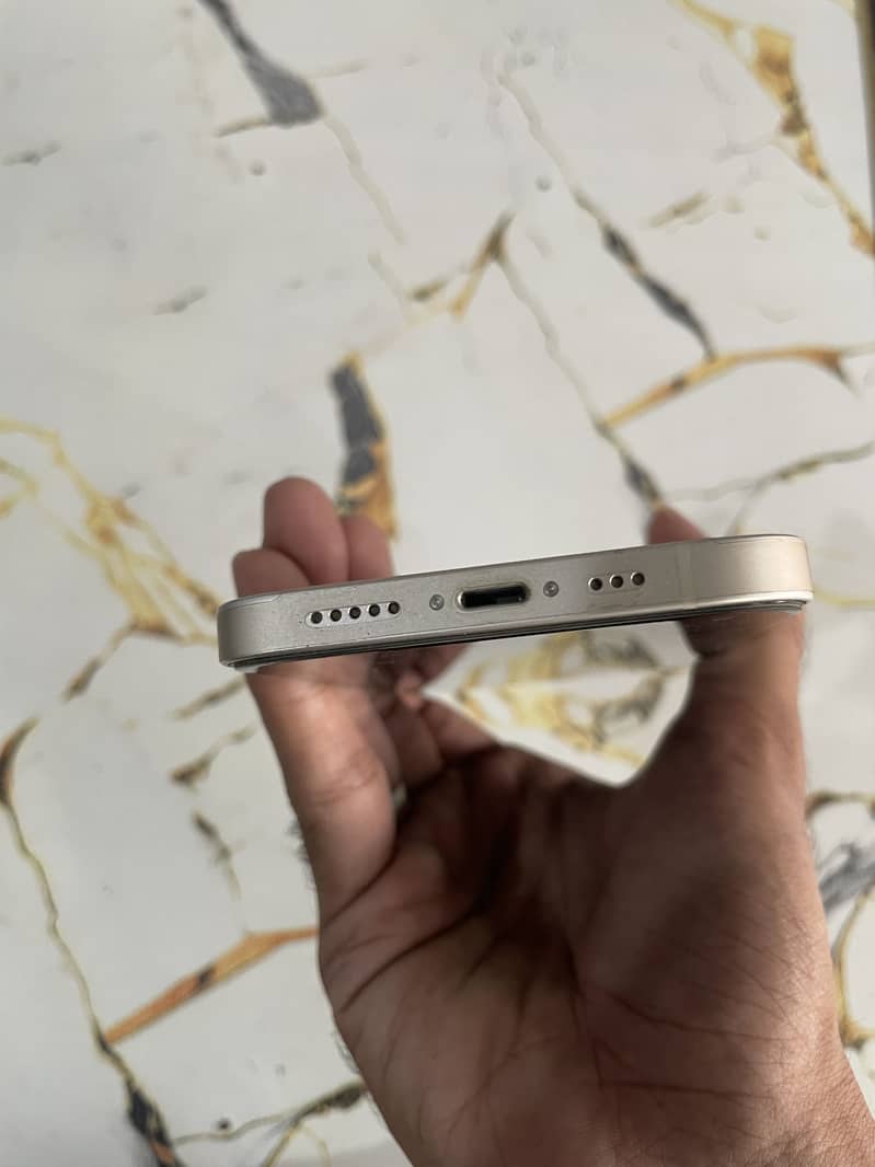 Apple iPhone 12 3