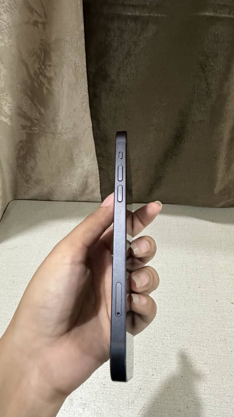 Apple iPhone 12 5