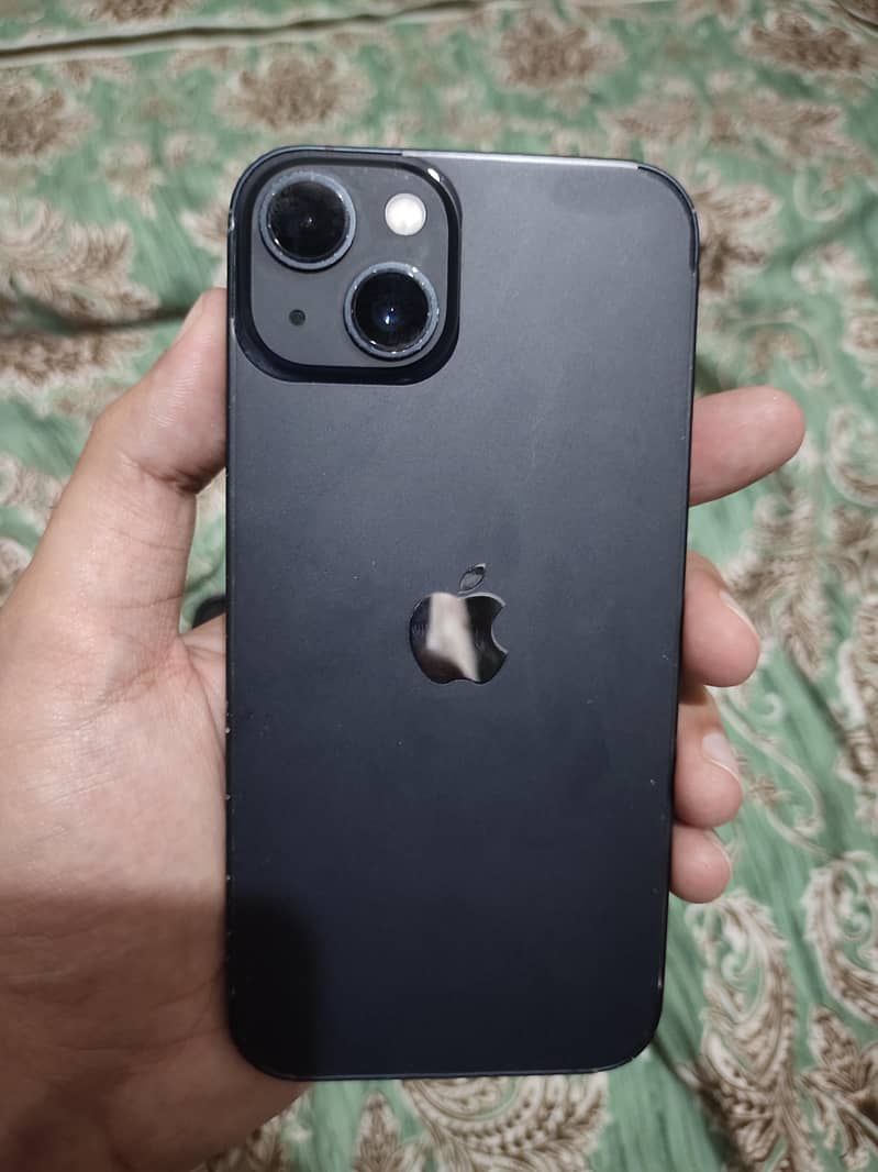 Apple iPhone 13 5