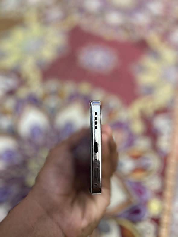 Infinix Note 40 4