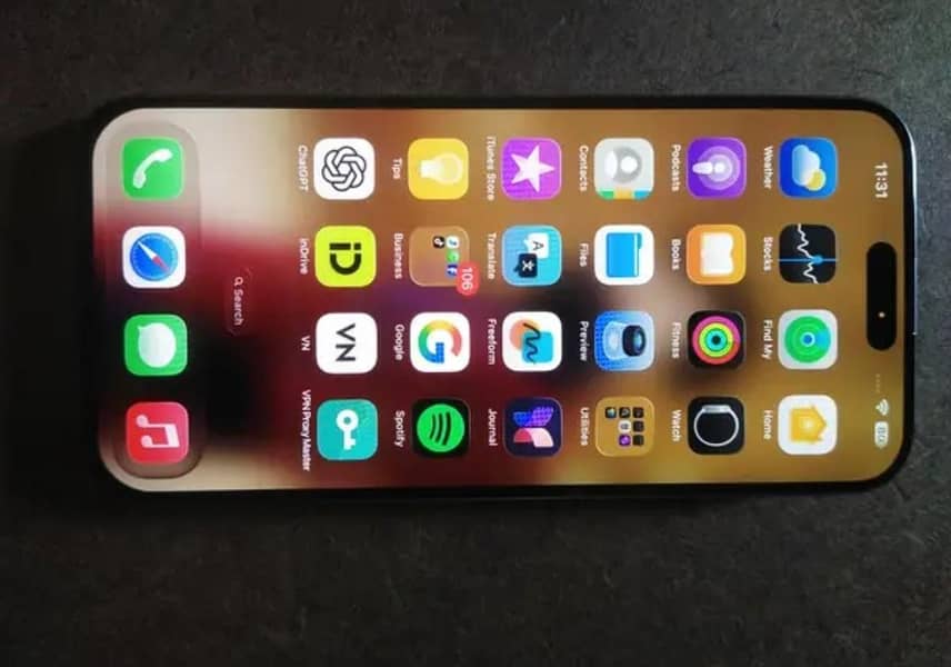 Apple iPhone 15 Pro Max 4