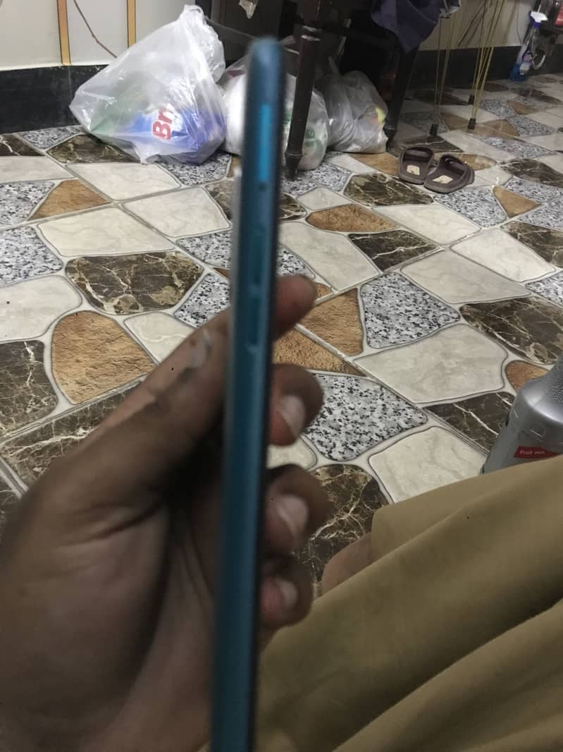Realme 5i 1