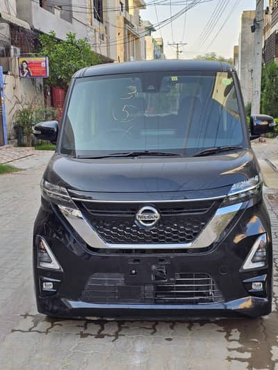 Nissan Roox 2022/25