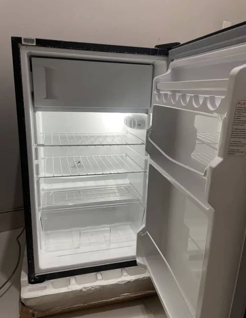 Dawlance Fridge. 1
