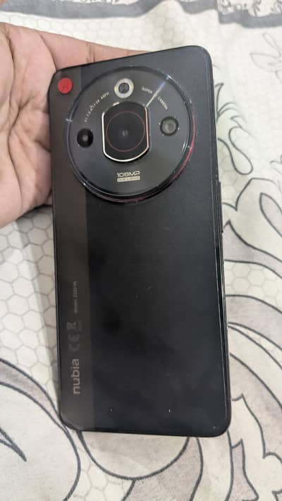 Nubia focus pro5g model Z2351n
