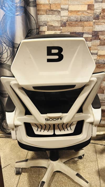 BOOST LIFTSTYLE ERGONOMIC COMFORT GAMING CHAIR