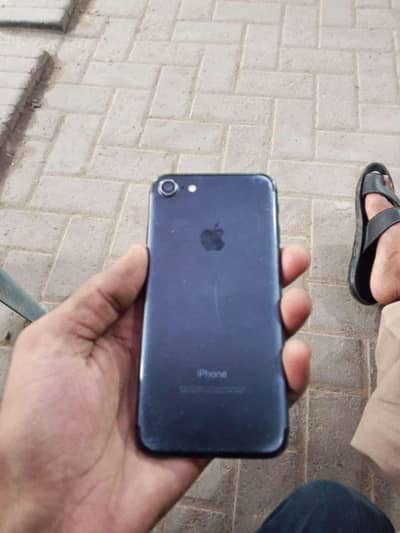Apple iPhone 7