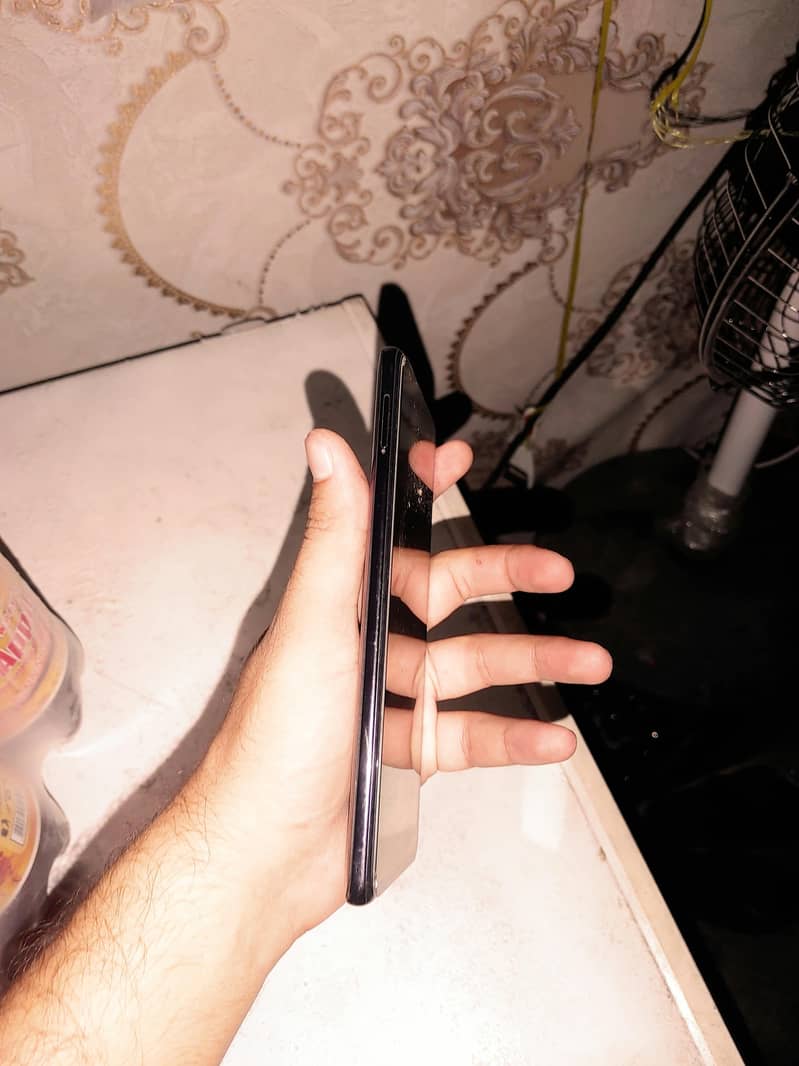 Realme Note 10 pro 4