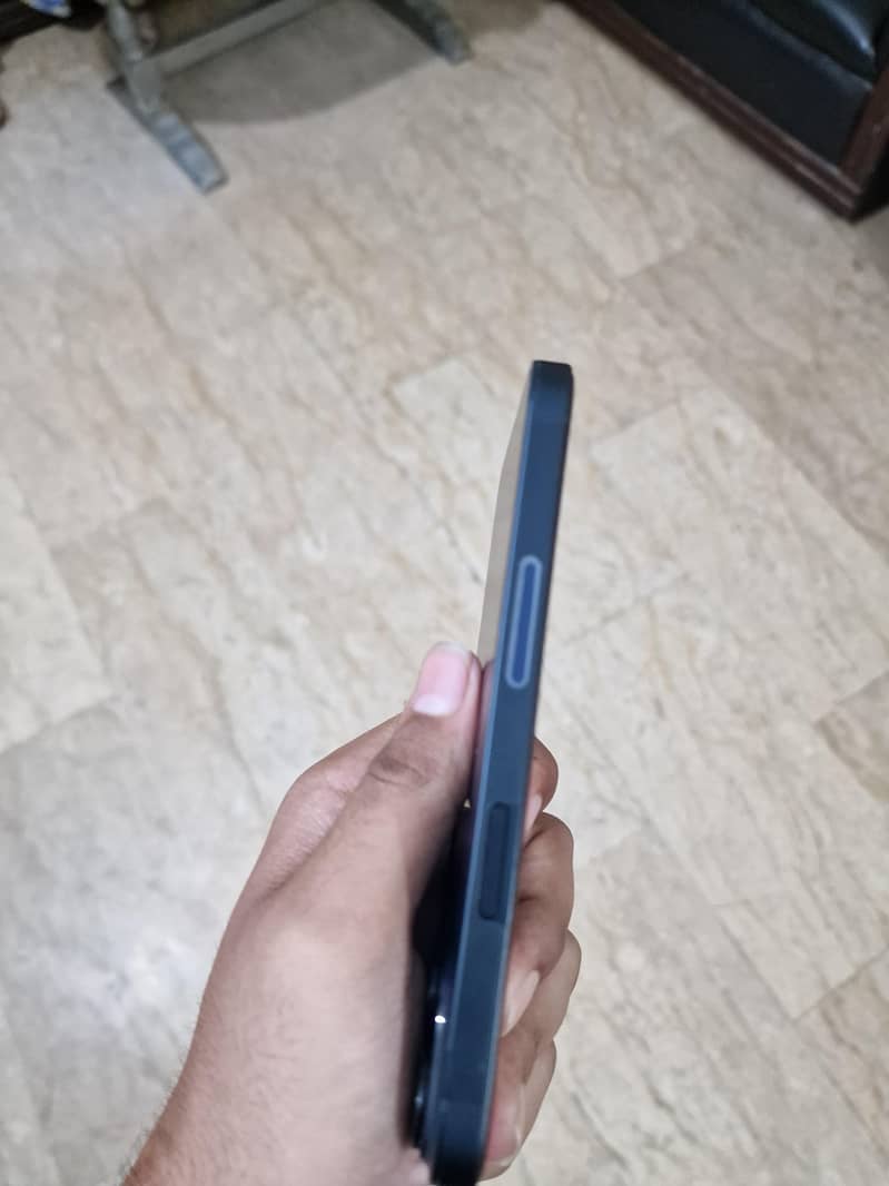 Apple iPhone 14 jv 1