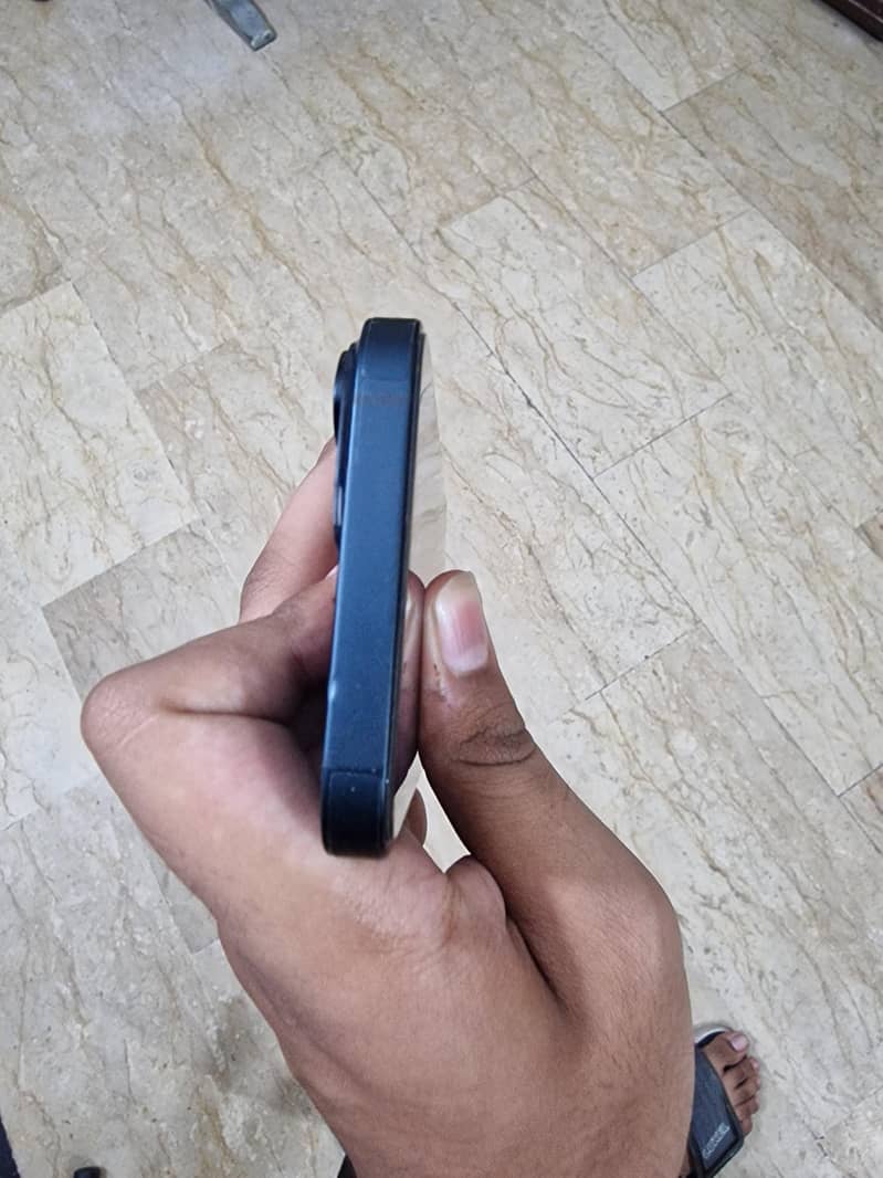 Apple iPhone 14 jv 4
