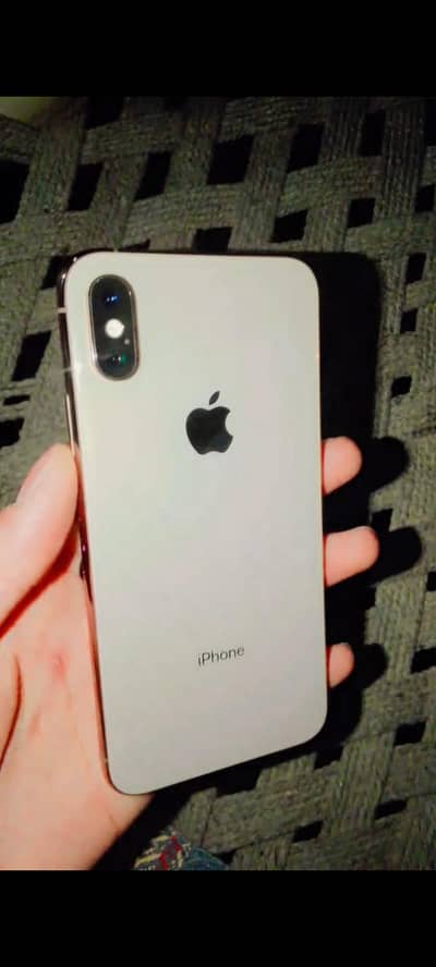 iphone xs factory unlocked 3 months sim chly gi