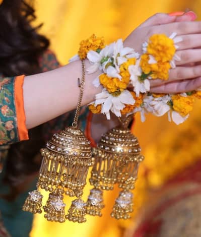 metal gajray mehndi