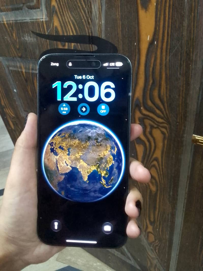 Apple iPhone 14 Pro Max 1