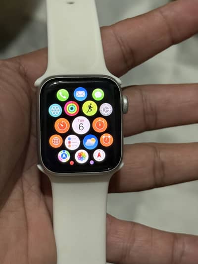 Apple Watch SE — Japanese Used | 81% Battery Health