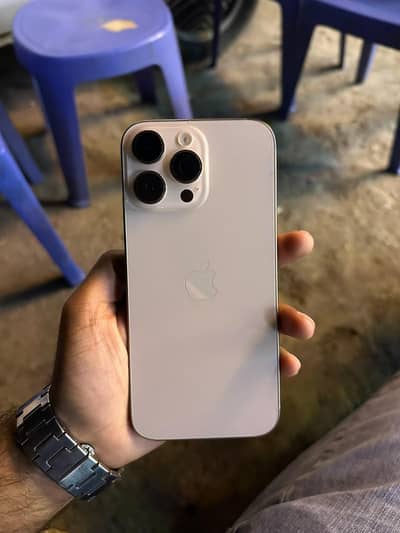 Apple iPhone 16 Pro Max