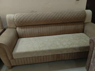 VIP condition 6-seater sofa set [3+2+1] & Centre Table