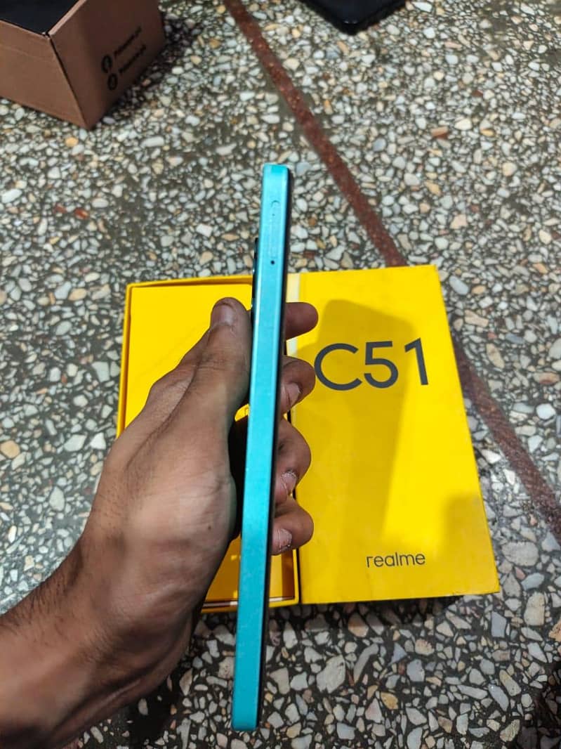 Realme C51 6