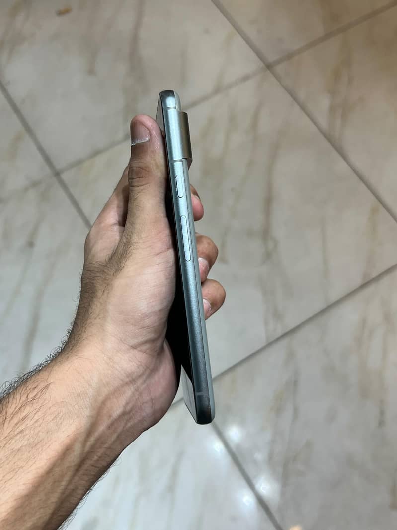 Google Pixel 8 1