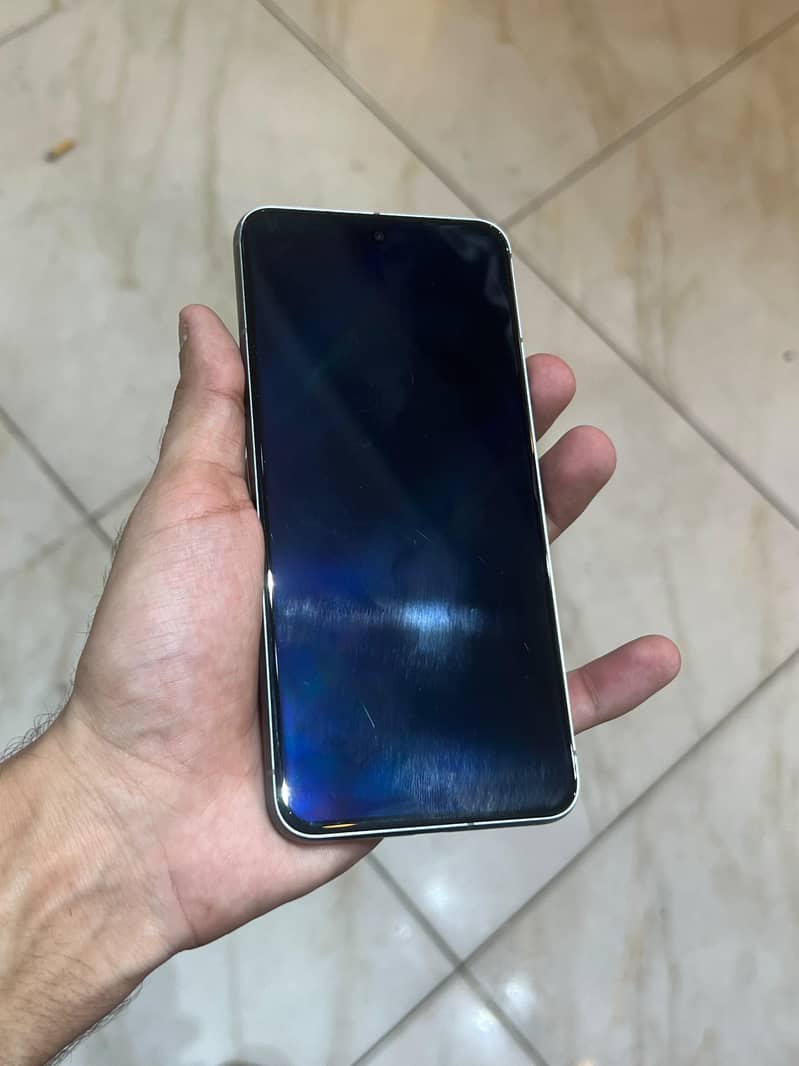 Google Pixel 8 2