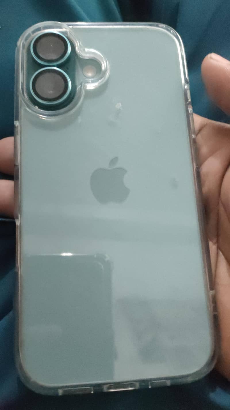 Apple iPhone 16 0