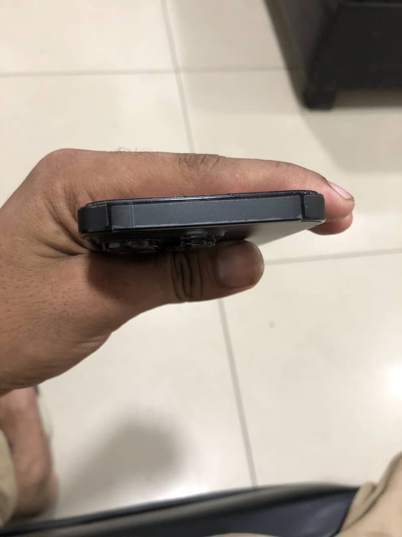 Apple iPhone 14 Pro 1
