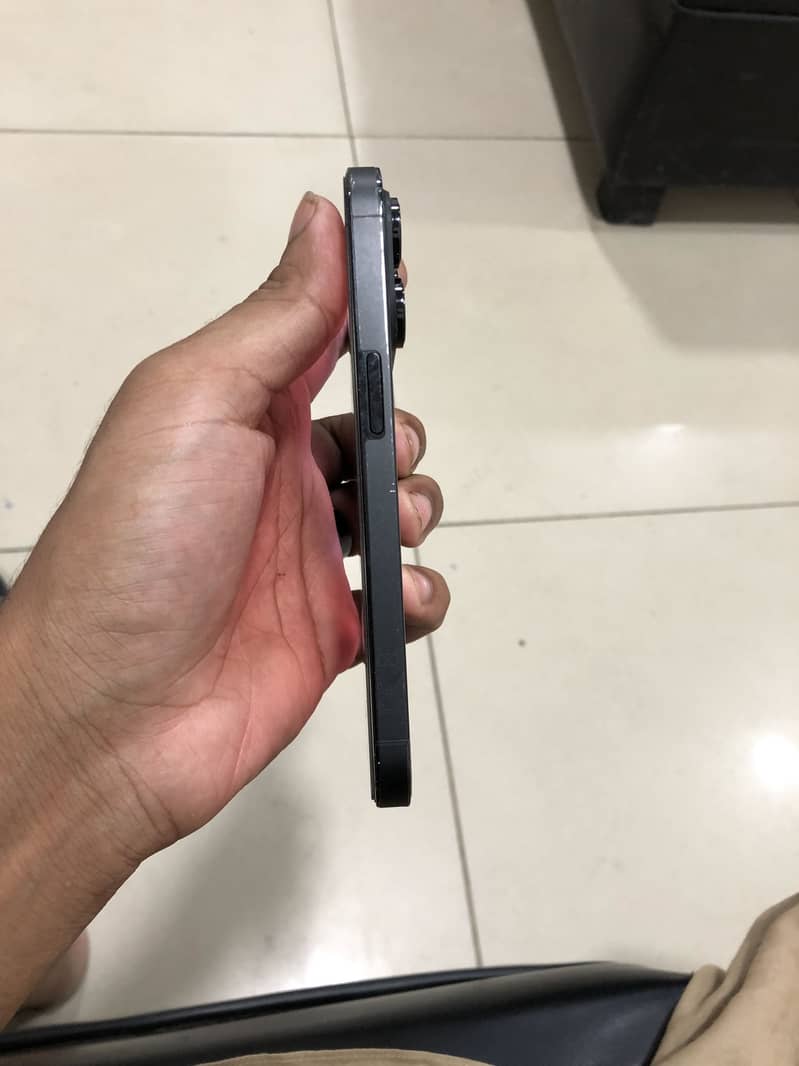 Apple iPhone 14 Pro 3