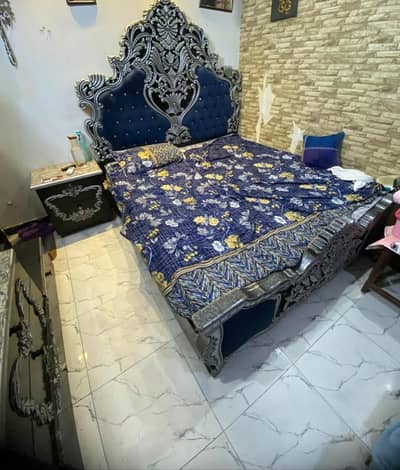 Bed set for sale