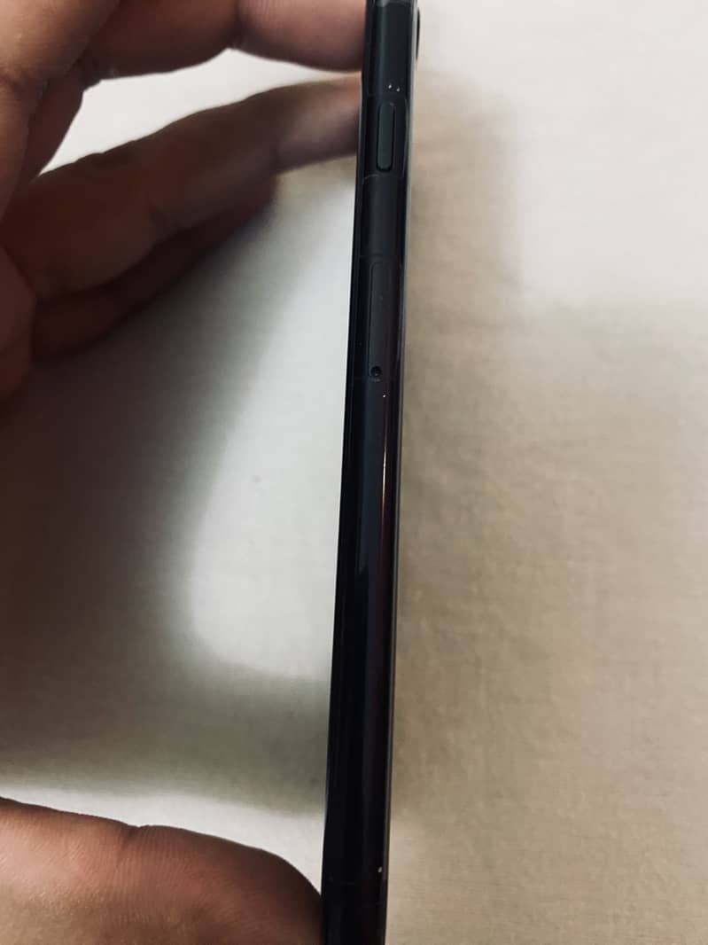 Apple iPhone 3