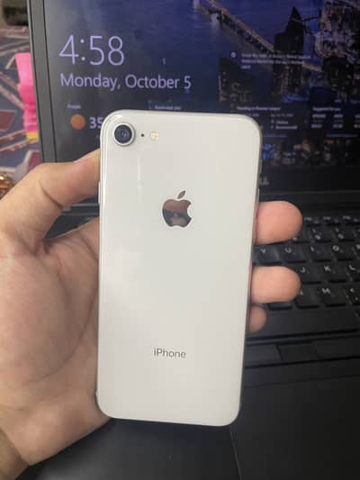 Apple iPhone 8