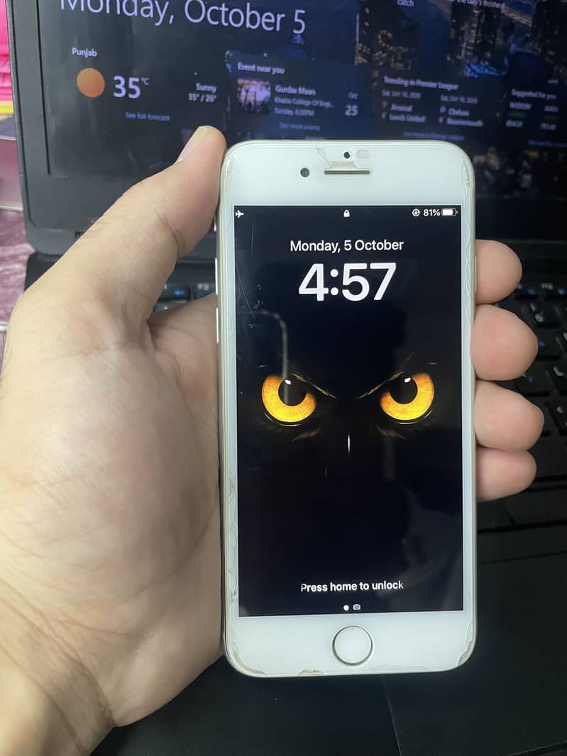 Apple iPhone 8 1