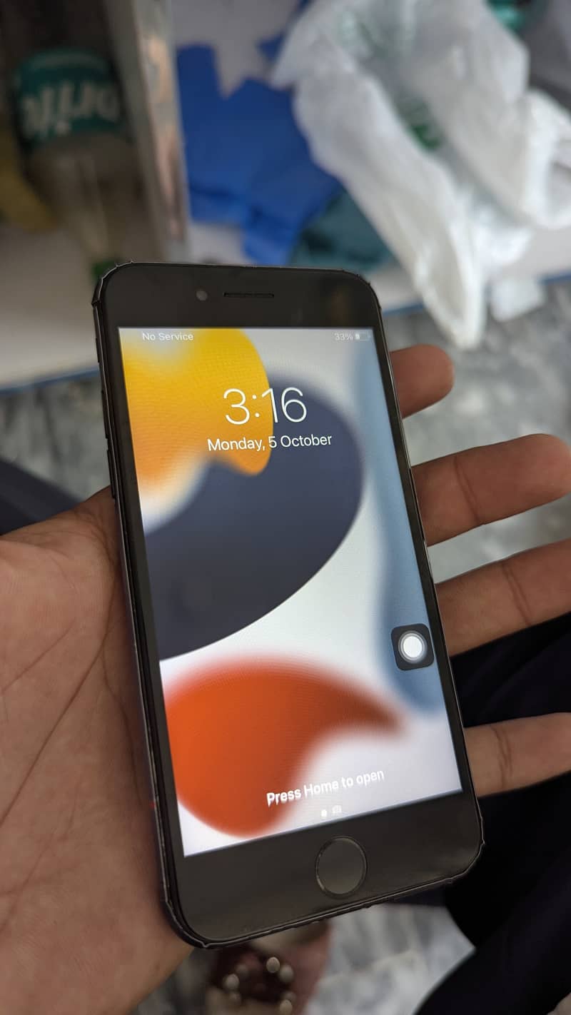 Apple iPhone 7 1